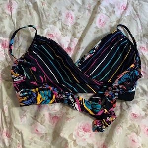Vera Bradley reversible bikini top!